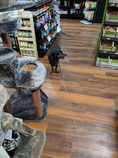 Pet Store «Pet Valu», reviews and photos, 1422 North Point Village Center, Reston, VA 20194, USA