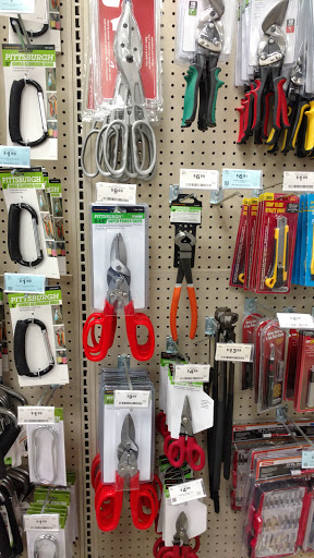 Hardware Store «Harbor Freight Tools», reviews and photos, 5710 Harrison Ave, Cincinnati, OH 45248, USA