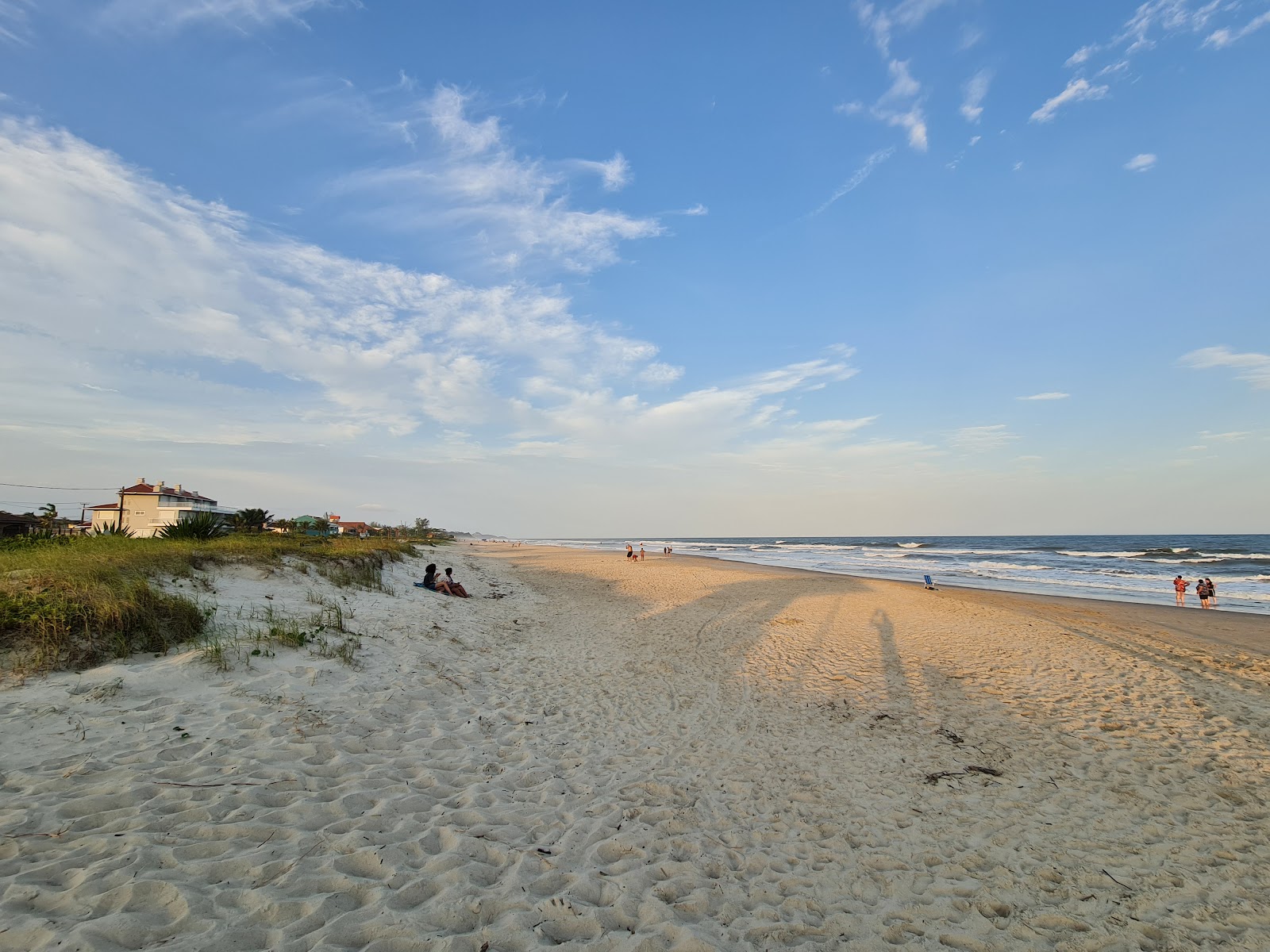 Foto de Praia de Figueira - lugar popular entre os apreciadores de relaxamento