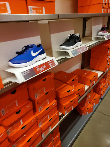 Sporting Goods Store «Nike Factory Store», reviews and photos, 1622 Galleria Blvd, Brentwood, TN 37027, USA