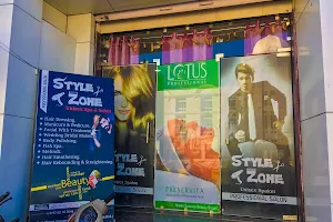 Style Zone Academy Spa & Parlour image