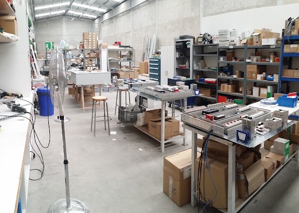 Imagen de COELEC, ELECTRICIDAD Y AIRE ACONDICIONADO (11 de 26)