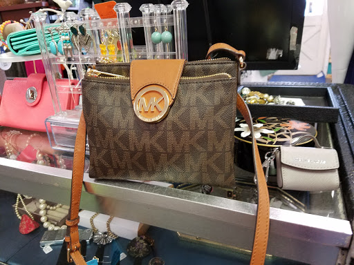 Consignment Shop «Brand Used Thrift And Consignment Shop», reviews and photos, 157 Dolson Ave, Middletown, NY 10940, USA