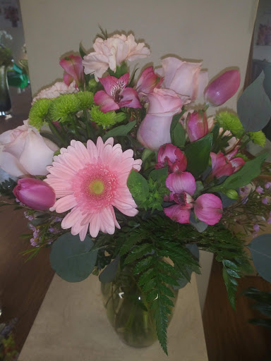 Florist «Nichols Florist», reviews and photos, 8620 Sierra Ave, Fontana, CA 92335, USA