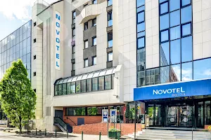 Novotel Paris Suresnes Longchamp image