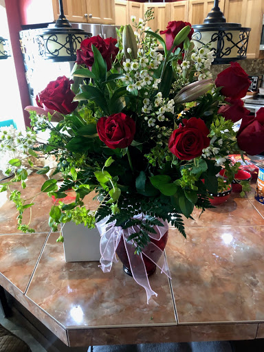 Florist «Razzle Dazzle Flowers & Gifts», reviews and photos, 7528 E Main St, Mesa, AZ 85207, USA