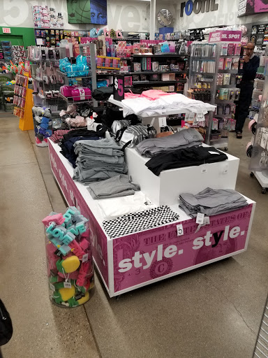 Variety Store «Five Below», reviews and photos, 2897 S Rochester Rd, Rochester Hills, MI 48307, USA