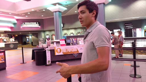 Movie Theater «Regal Cinemas Bolingbrook 12», reviews and photos, 1221 W Boughton Rd, Bolingbrook, IL 60440, USA