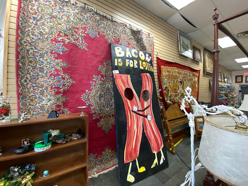 Thrift Store «Thrift Store USA», reviews and photos, 875 E Little Creek Rd, Norfolk, VA 23518, USA