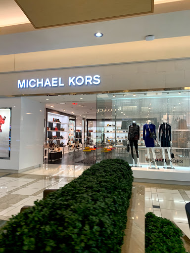 Shopping Mall «International Plaza and Bay Street», reviews and photos, 2223 N Westshore Blvd, Tampa, FL 33607, USA