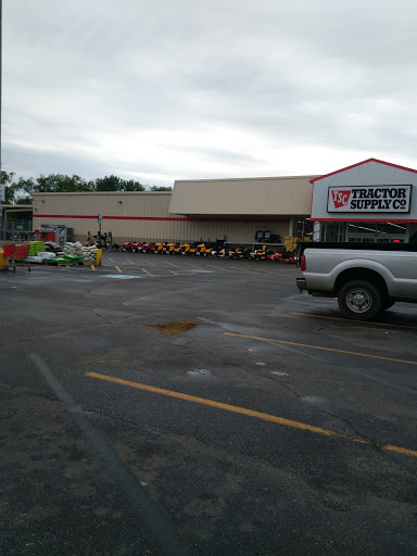 Home Improvement Store «Tractor Supply Co.», reviews and photos, 69080 M-66, Sturgis, MI 49091, USA