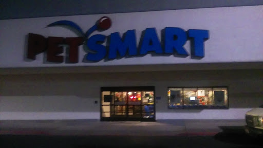 Pet Supply Store «PetSmart», reviews and photos, 7501 SW Dartmouth St, Tigard, OR 97223, USA
