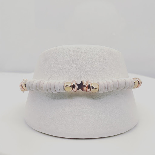 Jeweler «Baker & Baker Jewelers, Inc - Jewelry Store», reviews and photos, 105 Putnam St, Marietta, OH 45750, USA