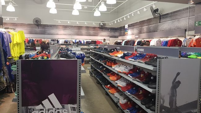 Adidas Outlet Store - Tienda de deporte