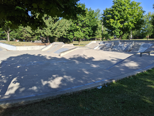 Skateboarding lessons Toronto