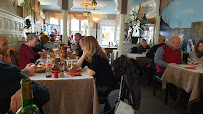 Atmosphère du Restaurant servant du couscous Le Méditerranée à Bettignies - n°11