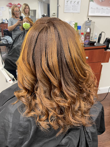 Beauty Salon «J J Dominican Beauty Salon», reviews and photos, 423 Eastern Blvd, Essex, MD 21221, USA