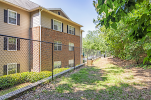 Grande Oaks at Old Roswell Apartment Homes image