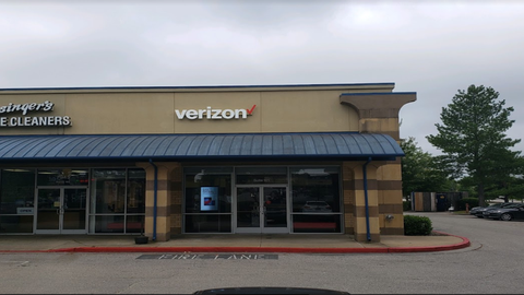 Verizon, 7945 Winchester Rd #101, Memphis, TN 38125, USA, 