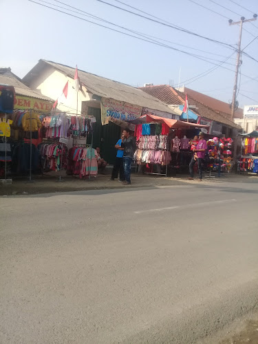 Pasar di Kabupaten Bandung Barat: Tempat Menarik dan Banyak Pilihan