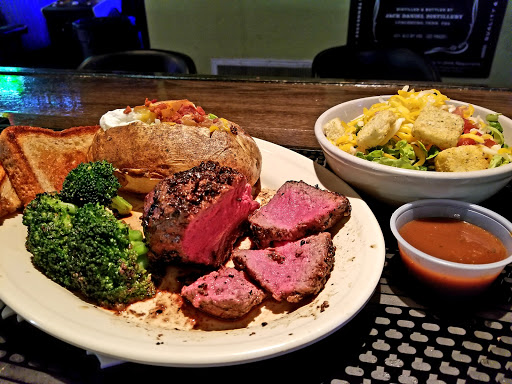 Bar & Grill «The Warehouse Bar & Grill», reviews and photos, 3346 S Peoria Ave, Tulsa, OK 74105, USA