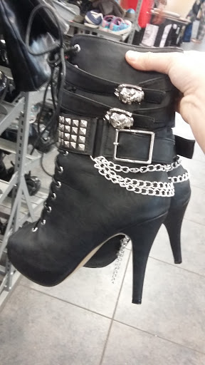 Thrift Store «Goodwill», reviews and photos