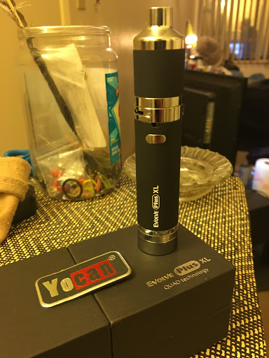 Tobacco Shop «Nahar Food & Discount Liquor Smoke Vape Shop», reviews and photos, 600 S Virginia St e, Reno, NV 89501, USA