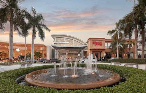 Shopping Mall «Dadeland Mall», reviews and photos, 7535 N Kendall Dr, Miami, FL 33156, USA