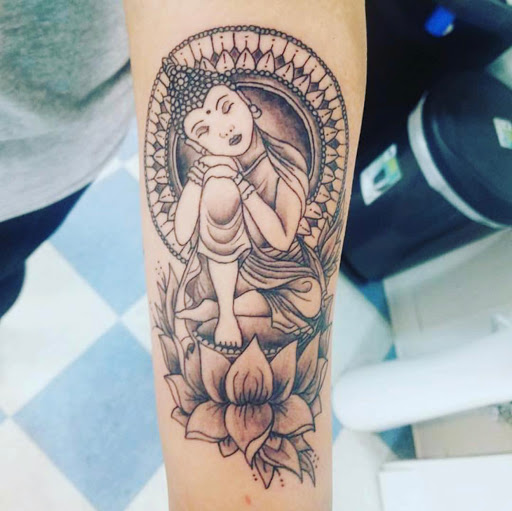 Tattoo Shop «Tattoo Addiction», reviews and photos, 2620 E Washington Ave, Madison, WI 53704, USA