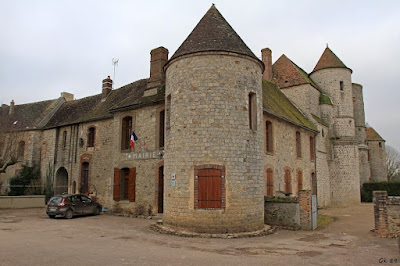 GR®132 De La Sausselière (Loiret) à Chaumot (Yonne) à Griselles