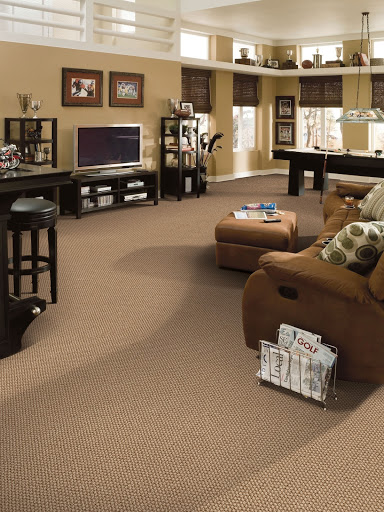 Carpet Store «Carpet City Flooring Center Eau Claire», reviews and photos, 3109 E Hamilton Ave, Eau Claire, WI 54701, USA
