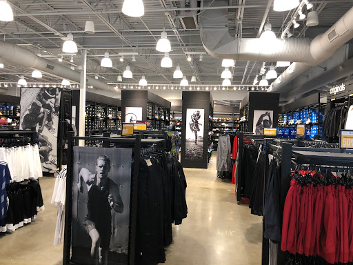 Sporting Goods Store «Adidas Outlet Store Leesburg», reviews and photos, 241 Fort Evans Rd NE #897, Leesburg, VA 20176, USA