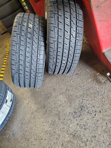 Tire Shop «Firestone Complete Auto Care», reviews and photos, 866 Broadway Ave, Bowling Green, KY 42101, USA