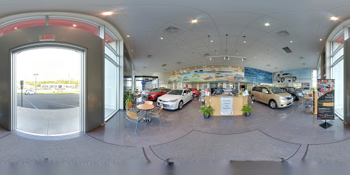 Used Car Dealer «Toyota World of Newton», reviews and photos, 66 Hampton House Rd, Newton, NJ 07860, USA