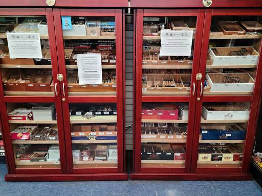 Tobacco Shop «Smoker Friendly», reviews and photos, 5050 S Federal Blvd #29, Englewood, CO 80110, USA