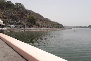 udaipur sightseeing image