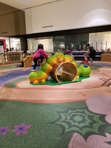 Shopping Mall «Charlottesville Fashion Square», reviews and photos, 1600 Rio Rd E, Charlottesville, VA 22901, USA