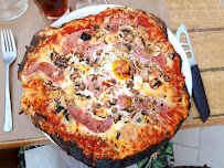 Pizza du Restaurant LUCIANO PIZZA à Saint-Cyr-sur-Mer - n°16