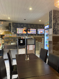 Atmosphère du Chez nous restaurant rapide kebab turc à Bagneaux-sur-Loing - n°2