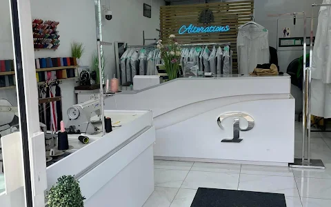 Platinum Dry/Wet Cleaners & Tailors image