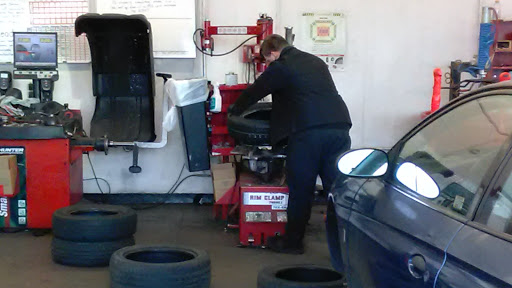 Tire Shop «Discount Tire», reviews and photos, 810 NE Northgate Way, Seattle, WA 98125, USA