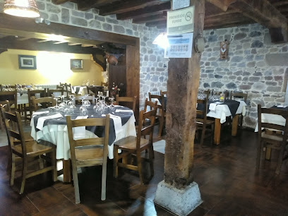 MESÓN EL CASTILLO - Restaurante - ARGÜESO - Poblado Argueso, 22, 39212 Argüeso, Cantabria, Spain
