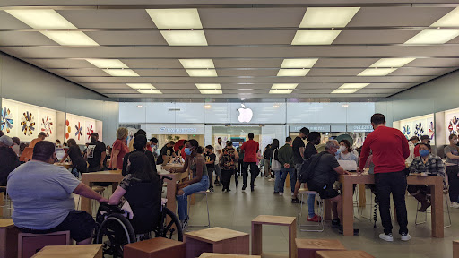 Computer Store «Apple Los Cerritos», reviews and photos, 242 Los Cerritos Center, Cerritos, CA 90703, USA