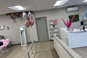 Pamper Me Beauty Lounge image