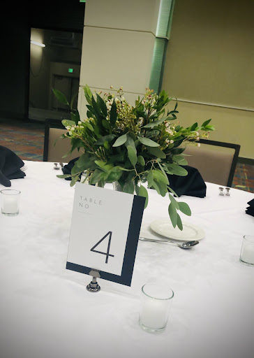 North Liberty Flower Shop, 40 Sugar Creek Ln # 2, North Liberty, IA 52317, USA, 