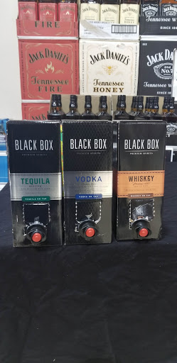 Liquor Store «Famous Wine & Spirits», reviews and photos, 7714 Madison St, Forest Park, IL 60130, USA