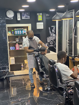 Le barbier à Paris