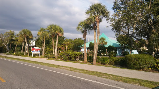 Bicycle Store «Finnimore Cycle Shop», reviews and photos, 2353 Periwinkle Way, Sanibel, FL 33957, USA