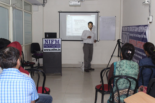 NSE NCFM & SEBI NISM Certification Preparation Course institute 