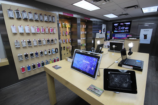 Electronics Store «I-Town Store», reviews and photos, 217 SE 1st St, Miami, FL 33131, USA